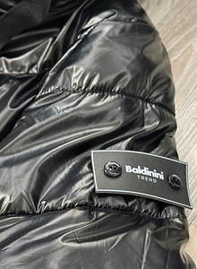 Новая куртка Baldinini Trend (S) оригинал (3 фото из 4)