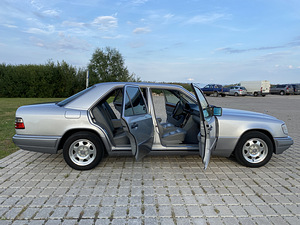 Mercedes-benz E220 W124 1994 (3 foto / 9)