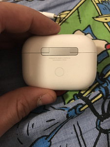 Продам Airpods pro gen 2 Цена :215 евро В комплекте зарядк (4 фото из 6)