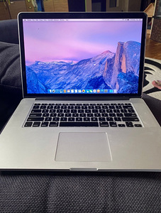 MacBook Pro Retina 15 2015 intel i7 (3 foto / 10)