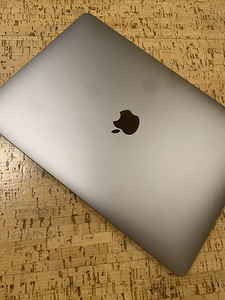 MacBook Air M1 2020 (1 foto / 7)
