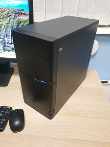 Heas korras lauaarvuti MSI (3 foto / 5)