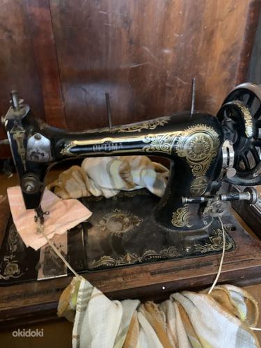 Продам старинную швейную машинку ОПТИМА Зингер. (фото #2)