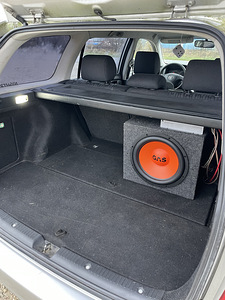 2003 Toyota Corolla 1.4 VVT-i (6 foto / 9)