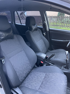 2003 Toyota Corolla 1.4 VVT-i (8 foto / 9)