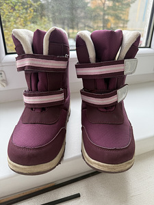 Детские сапоги (3 фото из 4)