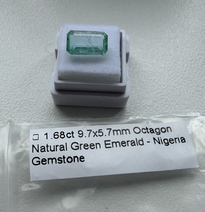 Looduslikud smaragdid 1.68 ct. 0.74 ct. (1 foto / 3)