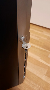 HP ProLiant ML310e Gen8 Server / Lauaarvuti (3 foto / 5)