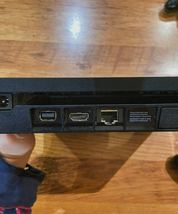 Müüa Sony Playstation 4 1TB (5 foto / 5)
