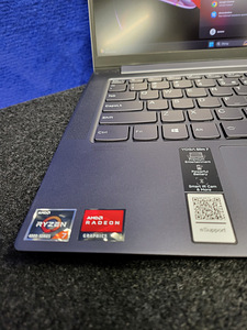 Lenovo Yoga Slim 7 (3 foto / 9)