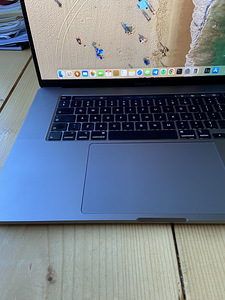 MacBook Pro 16 2019 i7 32gb (3 foto / 9)