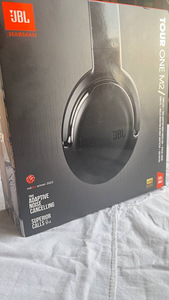 JBL Tour One M2  			
