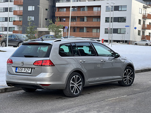 Volkswagen Golf 7 ALLSTAR (3 foto / 10)