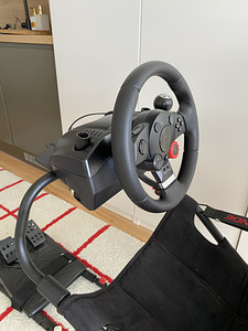 Playseat Challenge + Logitech Driving Froce GT roolikomplekt (3 foto / 5)