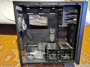 Corsair Obsidian 750D Airflow (1 foto / 2)