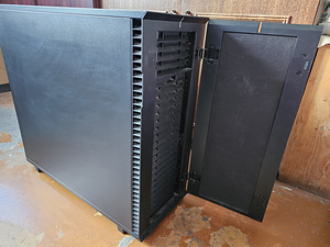 Fractal Design Define 7 XL (1 foto / 3)
