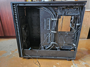 Fractal Design Define 7 XL (3 foto / 3)