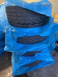 Продам резину (1 фото из 4)