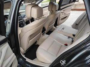 BMW 530. 180 kw. 2010 g (11 foto / 12)
