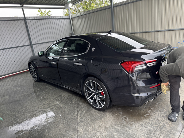 MASERATI GHIBLI GRANSPORT