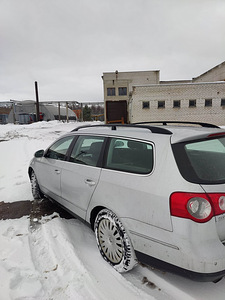 Volkswagen passat b6 1.6TDI 77kw (10 foto / 10)
