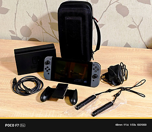 Nintendo Switch ( black ) (1 foto / 5)