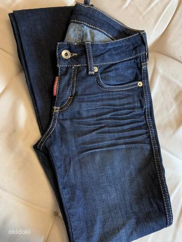 Dsquared2 naiste teksad