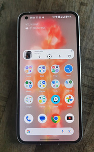 Nothing phone (1) 12 ram, 256 GB (5 foto / 6)