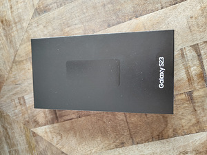 Samsung S 23 FE 128gb (1 foto / 4)