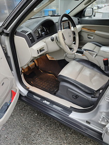 Jeep Grand Cherokee 2008a (2009 muudeliaasta) (11 foto / 12)