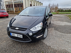 Ford S-MAX Titanium 2.0 120 kW (1 foto / 6)