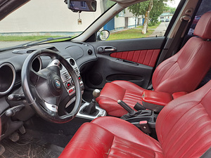 Alfa Romeo 156 Sportwagon 2.4 JTD (1 foto / 7)