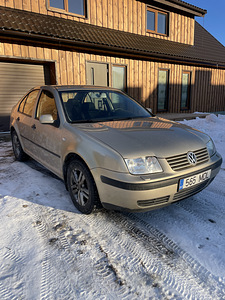 Vw bora 1.6 (1 foto / 7)