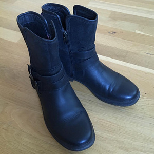 Сапоги зимние UGG (7 фото из 9)