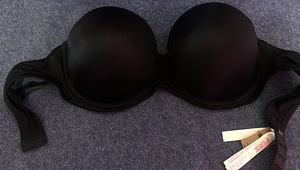 Victoria Secreti büst (2 foto / 4)
