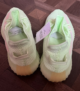 Yeezy Boost 350 v2 GID (5 foto / 6)