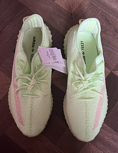 Yeezy Boost 350 v2 GID (6 foto / 6)