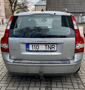 VOLVO V50 2006 (10 foto / 10)