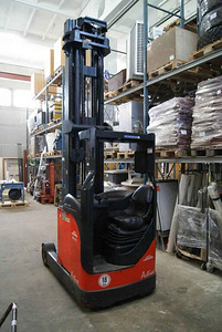 ШТАБЕЛЕР LINDE R20N (2 фото из 10)