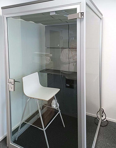Vetrocube XS telefonikabiin (2 foto / 4)