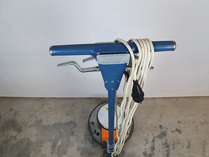 Põrandahooldusmasin Electrolux UB821 (5 foto / 10)
