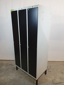 Metallist riidekapp AJ 6 ust (6 foto / 6)