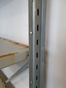 Riiul, laoriiul, kergkaubariiul, plekkriiul, metallriiul (5 foto / 7)