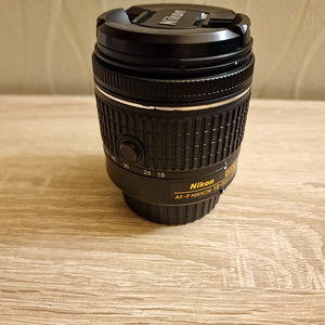 Nikon AF-P DX Nikkor 18-55mm f/3.5-5.6G VR (3 foto / 3)