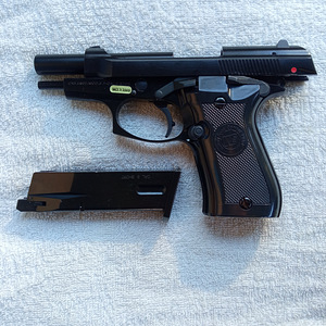 BERETTA 84.WE. (3 foto / 5)
