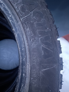 Kasutatud rehvid 225 50 r17 aastaringsed (2 foto / 6)
