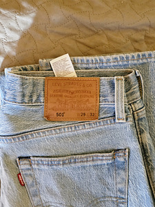 Джинсы Levi's (1 фото из 5)