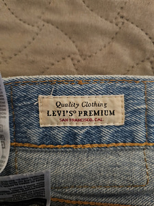 Джинсы Levi's (3 фото из 5)