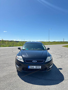 Ford Mondeo (1 фото из 8)