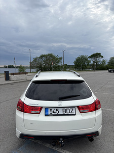 Honda Accord Tourer 2.0 i-VTEC AT | 2011 | (8 фото из 10)